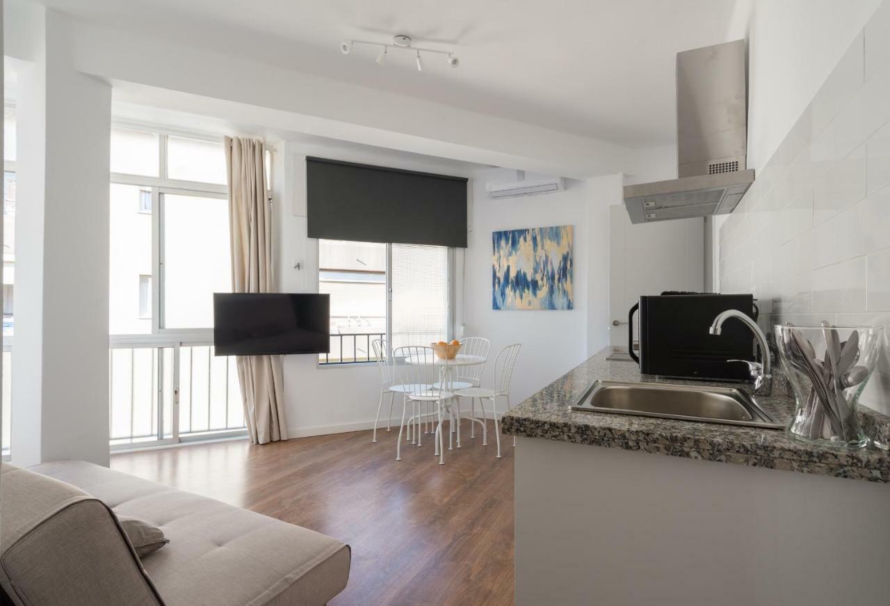 Апартаменты Apartamento Munoz Torrero Малага Экстерьер фото
